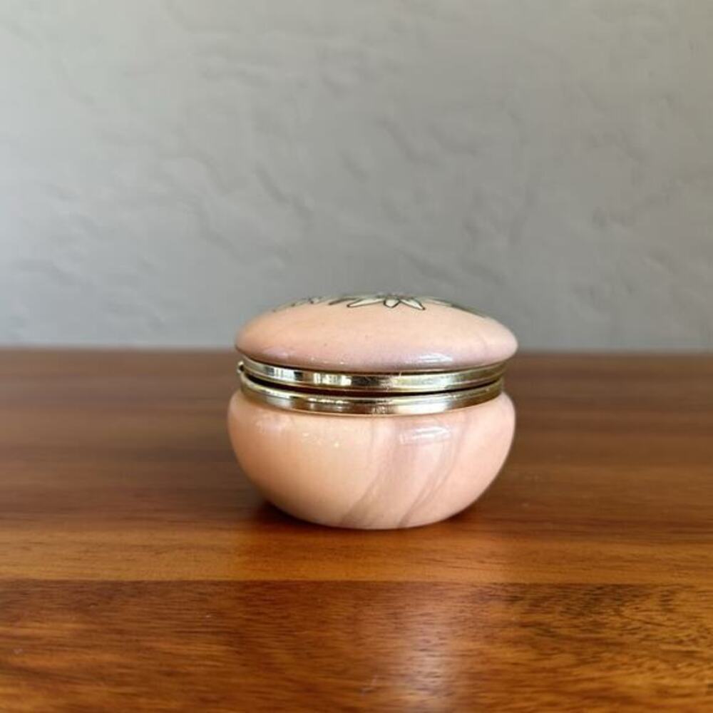 Floral black‎ and peach trinket pill box hinged vintage heavy - Picture 2 of 5